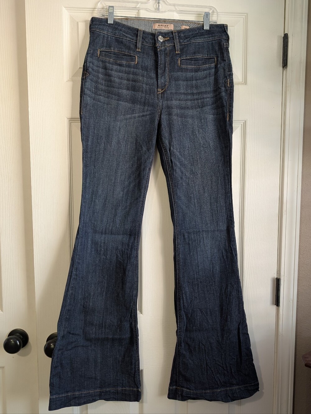 Ariat Women's R.E.A.L. High Rise Regina Flare Jeans Size 30R